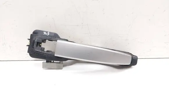 Chevrolet Captiva Front door exterior handle 