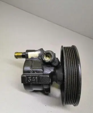Opel Tigra A Power steering pump 90473169 26025856