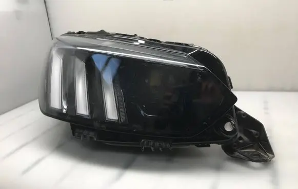 Peugeot 2008 II Headlight/headlamp 01HCRPL12S 1674248480 90174001