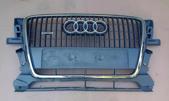Audi Q5 SQ5 Front bumper upper radiator grill 8R0