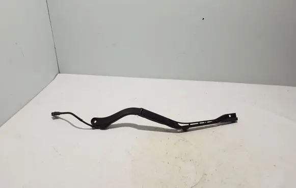 Volvo XC90 Front wiper blade arm 31391846
