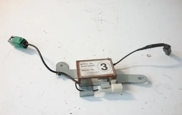 Subaru Forester SG Aerial antenna amplifier 86327SA020 CC031050 031050