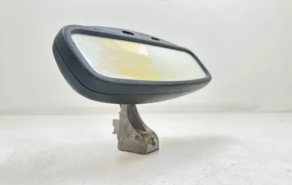 Rear view mirror (interior)