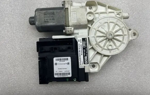 Audi A3 S3 8P Rear door window regulator motor