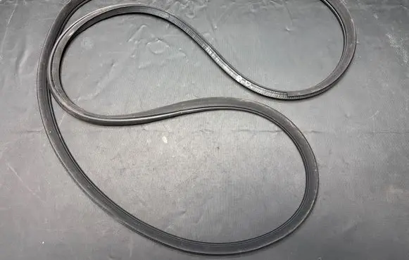 Infiniti FX Front door rubber seal 8965495460330
