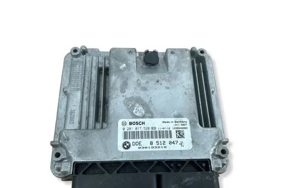 BMW 3 E90 E91 Engine control unit/module 0281017520 DDE8512047 0281017522