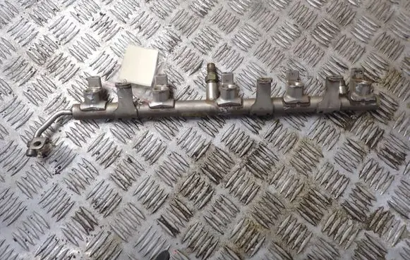 Audi A8 S8 D3 4E Fuel main line pipe 07L133315A