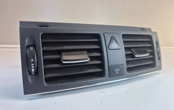 Dash center air vent grill