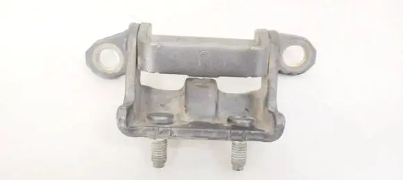 Nissan Primera Tailgate/trunk/boot hinge