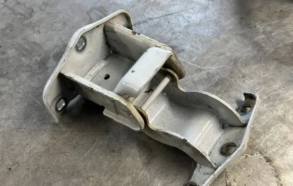 Renault Trafic III (X82) Loading door upper hinge 44009592R 944009592R
