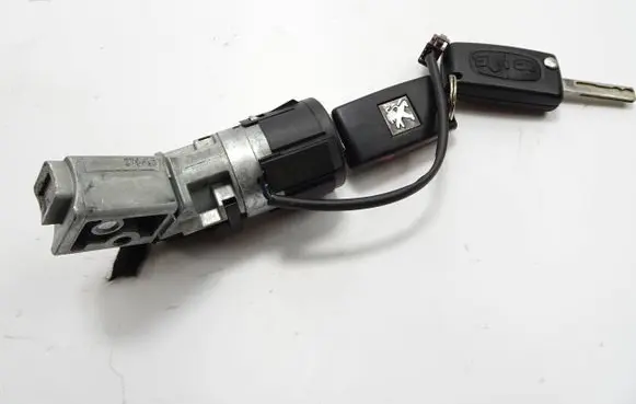 Peugeot 3008 I Ignition lock 9663123380