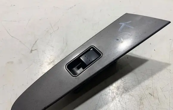 Mazda 3 I Electric window control switch Bs3f66380