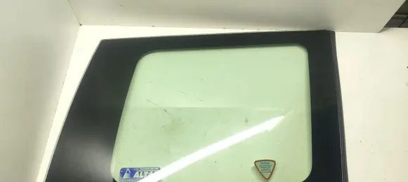 Honda HR-V Rear side window