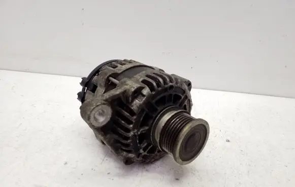 Opel Insignia A Generator/alternator 13579668