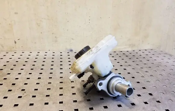 Mini Cooper Countryman R60 Master brake cylinder 34336772413 6772413 32663813