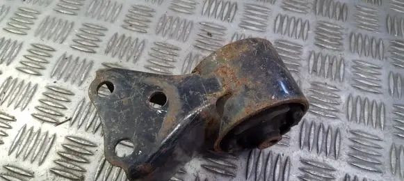 Ford Probe Engine mount bracket