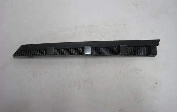 Renault Austral Front bumper splitter molding 623836447R