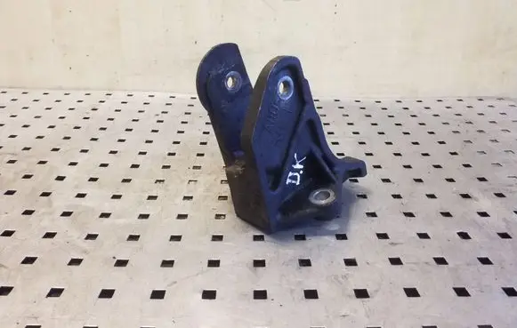 Mitsubishi ASX Gearbox mounting bracket