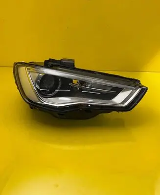Audi A3 S3 8V Headlight/headlamp 8V0941044P
