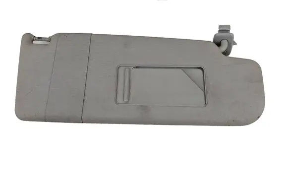 Volkswagen Golf V Sun visor
