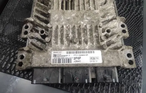 Ford Connect Engine control unit/module ECU 7T1112A650DF 5WS40483FT J38AC