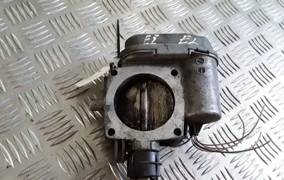 Mercedes-Benz E W210 Throttle valve 1121410025 0205003046