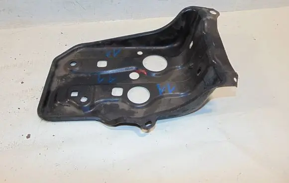 Battery tray