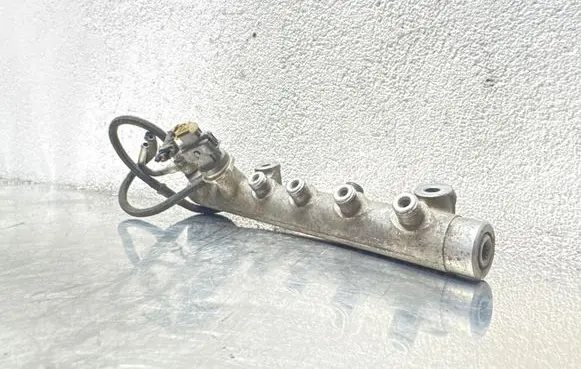 Opel Astra H Fuel main line pipe 0445214094