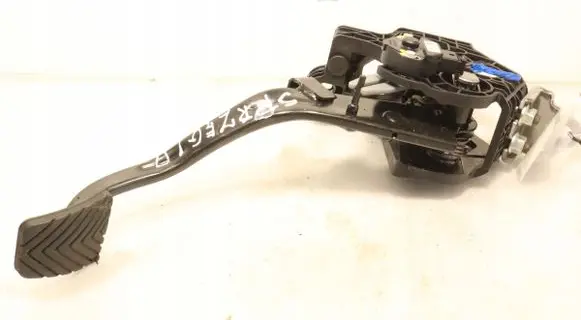KIA Ceed Clutch pedal 32802-J7TA
