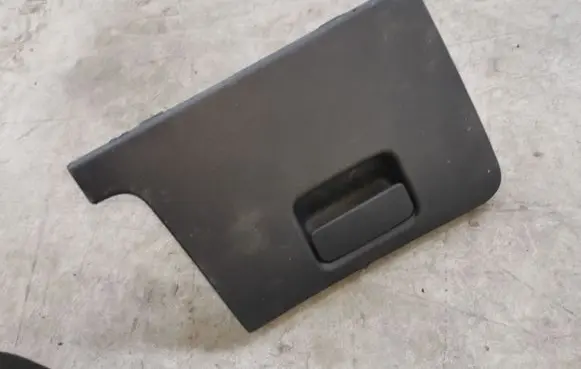 Volkswagen Golf VII Glove box 5G1857919B