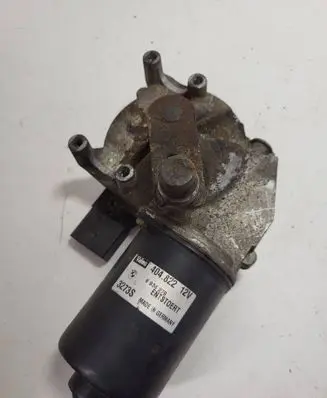 BMW 5 E60 E61 Front wiper linkage and motor 6934279