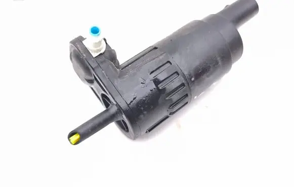 BMW 2 Active Tourer U06 Windscreen/windshield washer pump 5A04D89