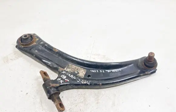 Nissan X-Trail T31 Front lower control arm/wishbone