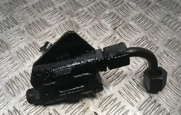 Isuzu Trooper Fuel injector supply line/pipe 