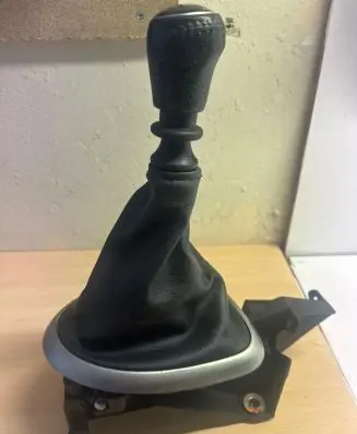 Nissan Qashqai Gear shifter/selector JD200