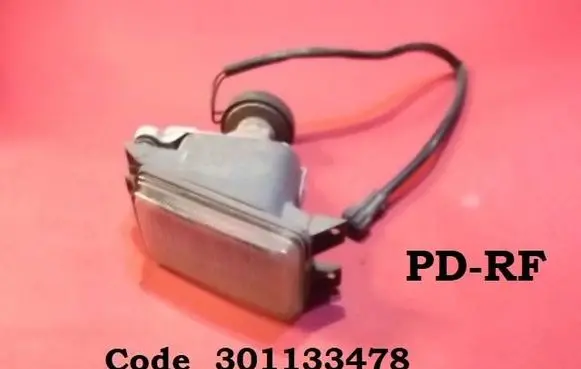 Volkswagen PASSAT B3 Front fog light 301133478