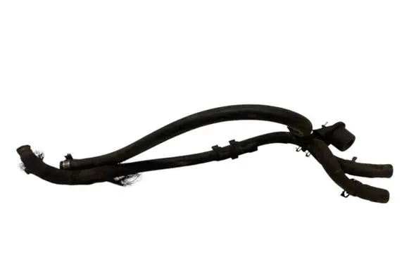 Coolant pipe/hose
