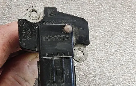 Toyota RAV 4 (XA30) Mass air flow meter 2220426010