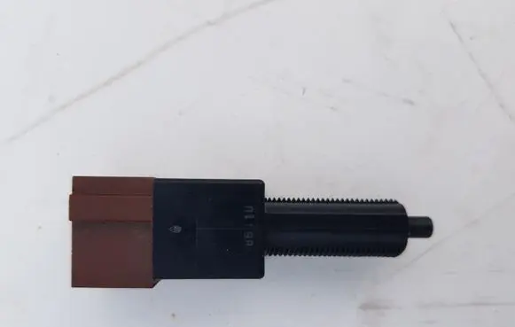 Nissan X-Trail T31 Brake pedal sensor switch