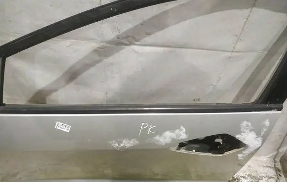 Honda Civic Front door glass trim molding 