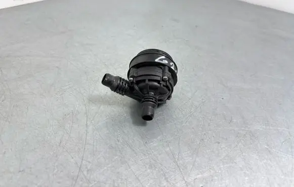 BMW 3 G20 G21 Electric auxiliary coolant/water pump 8651287
