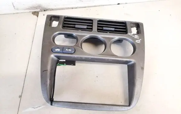 Honda HR-V Dash center air vent grill