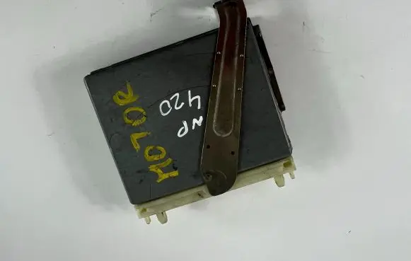Volvo S70 V70 V70 XC Engine control unit/module ECU P09183992 0281001801