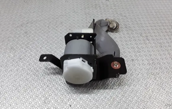 KIA Magentis Rear seatbelt