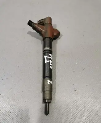 Toyota Verso Fuel injector 236700R090