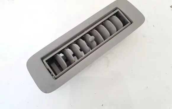 Toyota Avensis Verso Dash center air vent grill 6364044010