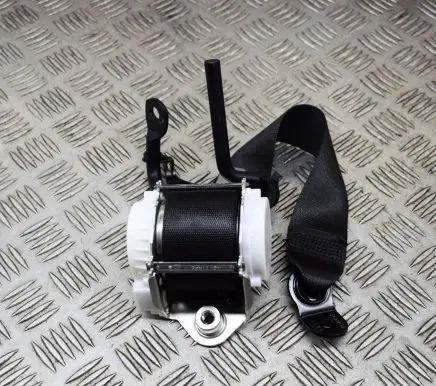 BMW i3 Rear seatbelt 7305644