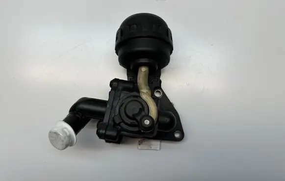 Volkswagen Amarok Coolant heater control valve 059121737AR