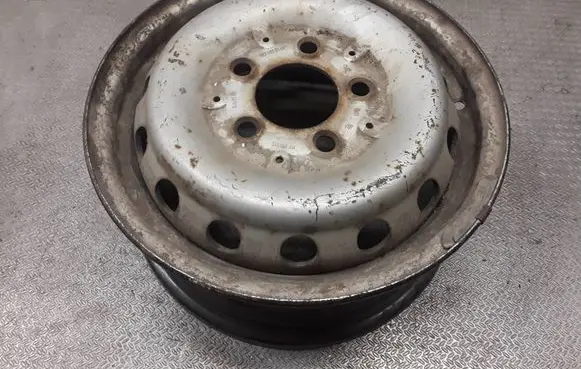 Volkswagen II LT R15 steel rim 9034000102