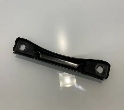 Mercedes-Benz C W204 Battery bracket A2046280141 2046280141